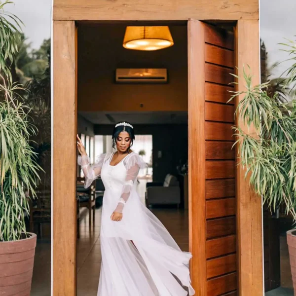 Fotografia da noiva no portal